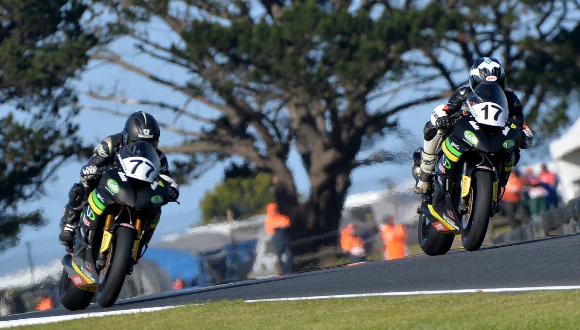 RISING STAR: Tom Toparis (17) has again proven he has got a big future ahead of him in motorcycle racing. In race 2 he beat his Cube Racing teammate Robbie Menzies (77). Photo: Russell Colvin