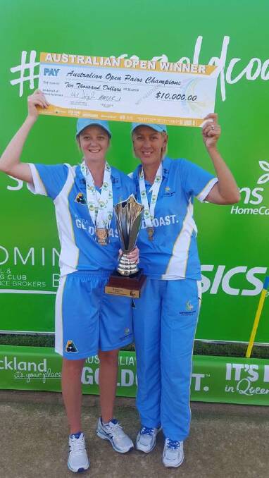 PAIRS CHAMPIONS: Ellen Ryan with pairs partner Julie Keegan of Broadbeach Qld and their cheque. Photo: Supplied