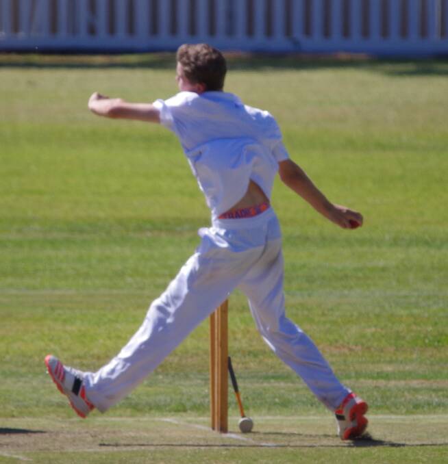TIGHT BOWLING: Wollondilly’s Macleay Robinson concentrated on delivering balls that limited Crookwell Under 16s’ scoring opportunities. Photo: Darryl Fernance
