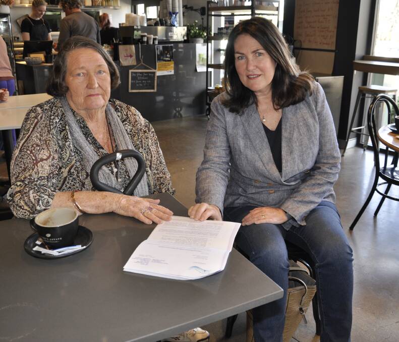 ON THE HUSTINGS: On Monday, Labor Senator Deb O'Neill met up with Eastgrove resident Ann Faraday, who has been lobbying for restored ABC and SBS television transmission. Photo: Louise Thrower.