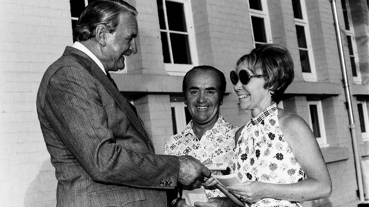 Allan 'Jockey' Rudd and wife, Phyllis with Liberal candidate Edward 'Doug' Otton on election day, 1972.

