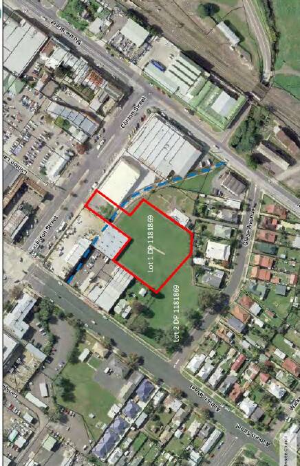 The land in question. Auburn Street is to the left of the red marked area.