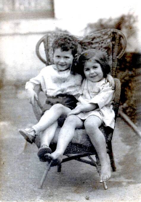 Allan Leslie Turner and Enid Turner as children. 