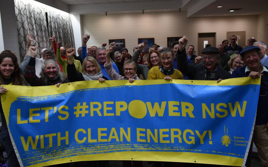 REPOWER: Goulburn residents getting on board with the Repower NSW campaign last week. 