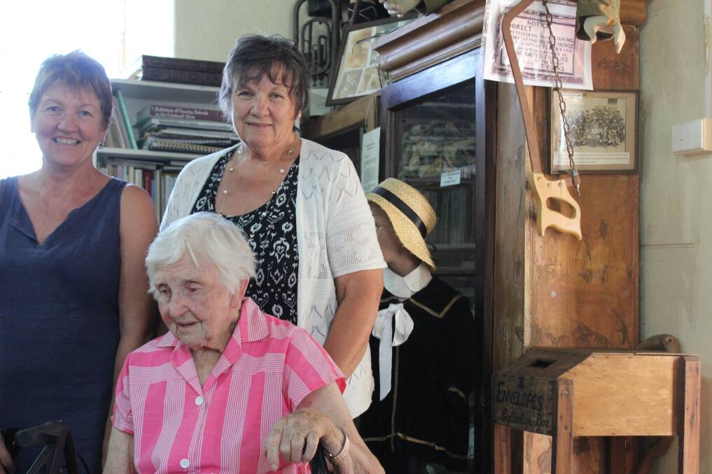 HISTORY HUNTERS: Karyn Bennett and Lynette Hain accompanied their mother, Mary Robertson, when they visited the Historical Society Archives on Sunday.