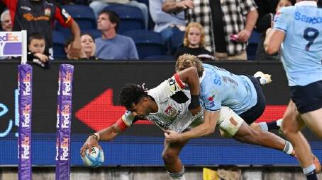 Emoni Narawa was among the scorers as the Chiefs came from behind to beat the Waratahs. (Dean Lewins/AAP PHOTOS)
