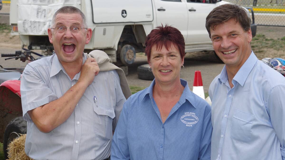 Goulburn Mulwaree mayor Geoff Kettle, Goulburn Show Society president Jackie Waugh and Member for Hume Angus Taylor at last year's Goulburn Show. Photo Darryl Fernance.