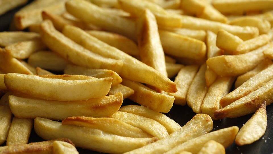 Who makes Goulburn's best hot chips?