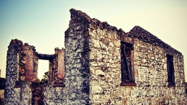 Posted on Twitter by @johanneross: "#Stmaryschurch #Goulburn #oldchurch #ruins #nsw #australiagram"