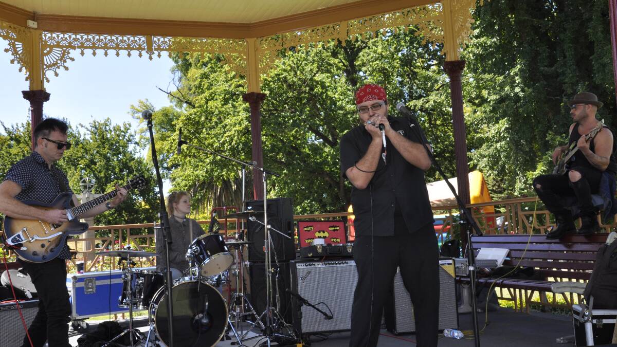A Belmore Park performance from last year's Blues Festival. Photo Louise Thrower.