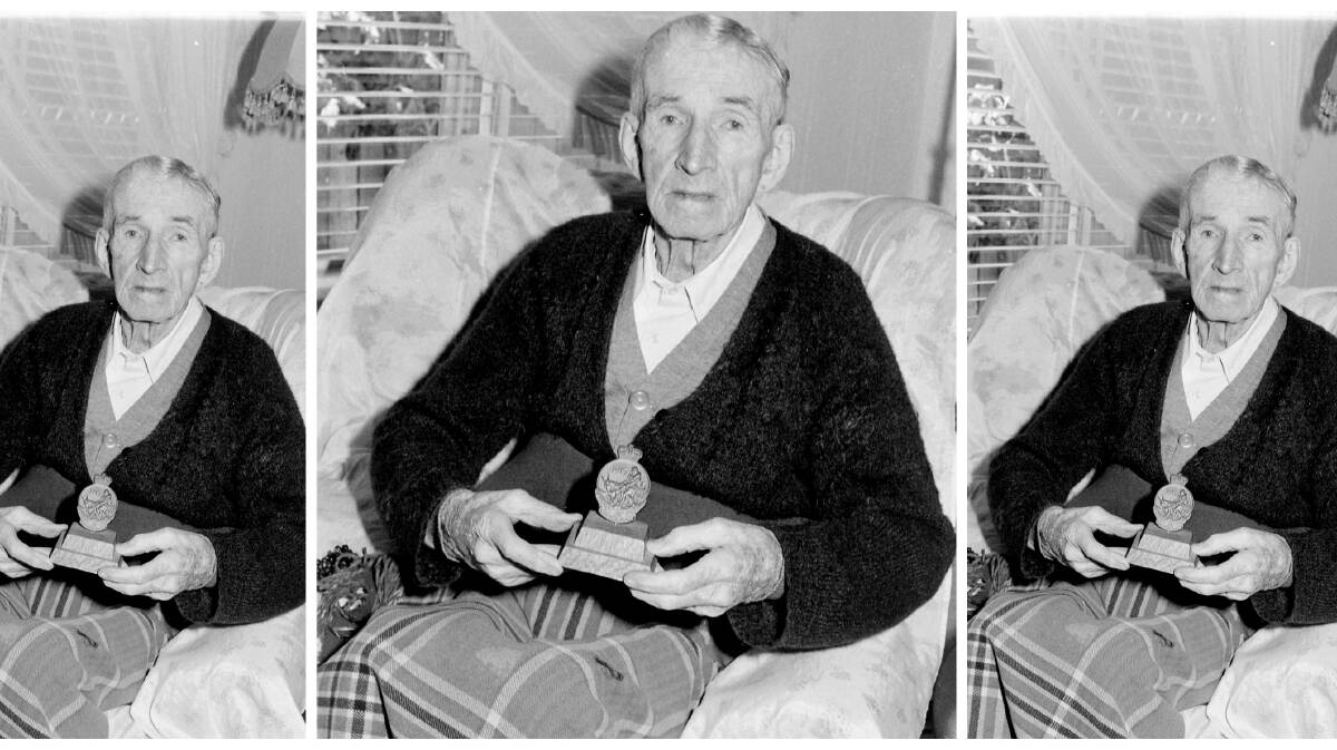 GENTLE MAN: Goulburn’s last surviving original Anzac veteran Bill Duffy, pictured in 1982, with the Anzac Medal presented to him by the Australian Government.