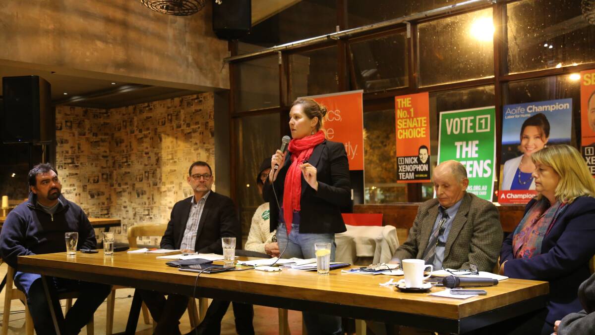 Aoife Champion speaks at Monday's Politics In The Pub