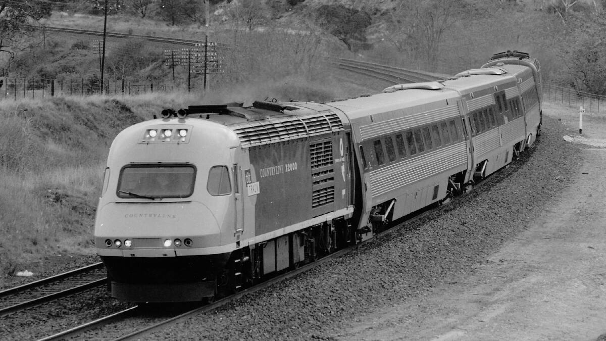 
SPEEDY TRIP: A tilt train on a trial through Goulburn in May, 1995. Photographer Leon Oberg captured its journey through North Goulburnduring the extensive three month-long trials between Sydney and Canberra.