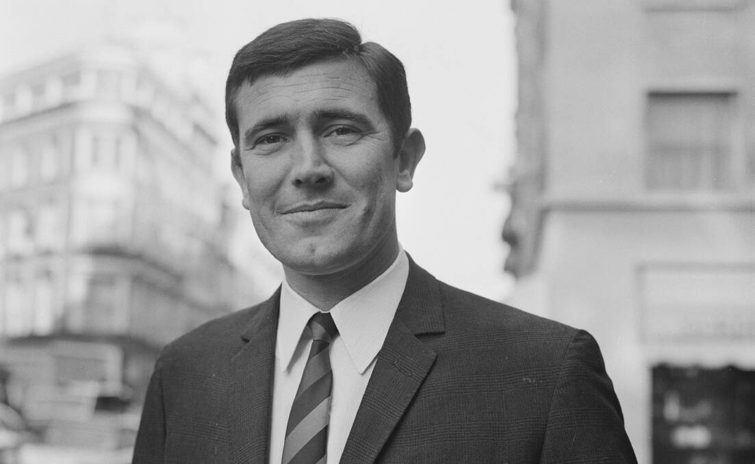 Australian actor and model George Lazenby, 29th January 1967. (Photo by Reg Burkett/Daily Express/Hulton Archive/Getty Images)