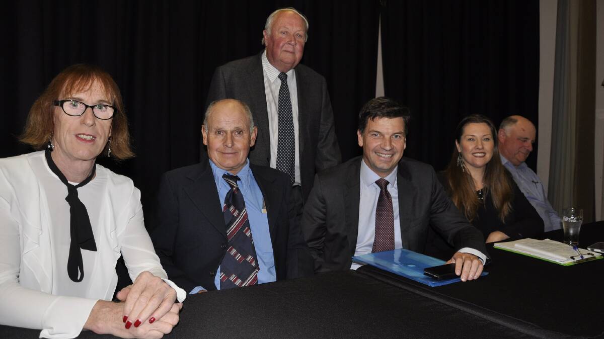 Meet the candidates moderator Don Elder with Hume candidates Michaela Sherwood, Lindsay Cosgrove, Angus Taylor, Aoife Champion and Adrian Van Der Byl. 