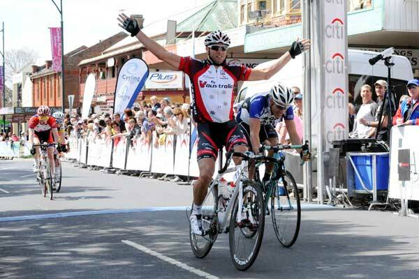 Camden stage winner from Team Fly V Jonathan Cantwell. Photo courtesy of David Lane of Actionsnaps.com.au.