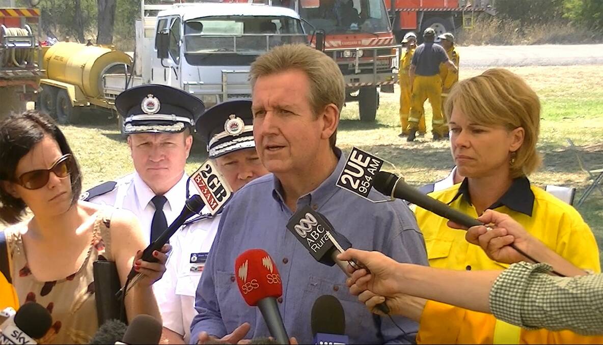 NSW Premier Barry O'Farrell and Member for Burrinjuck Katrina Hodgkinson speaking at a press conference in Bookham today (Wednesday). Photo CHRIS GORDON.