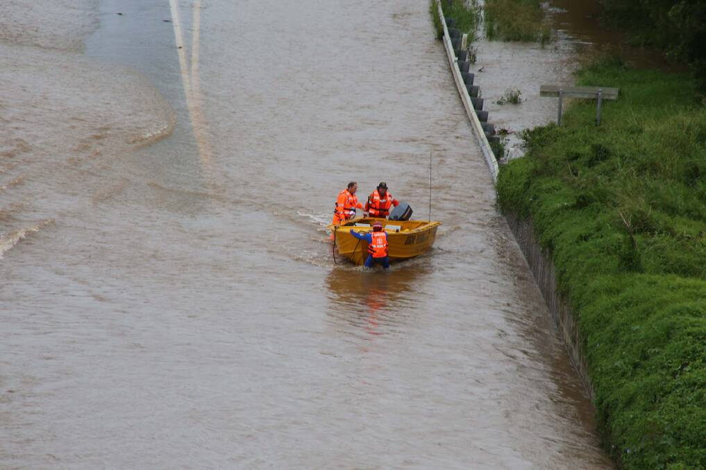 Flood waters at Kempsey. Photo: Frank Redward