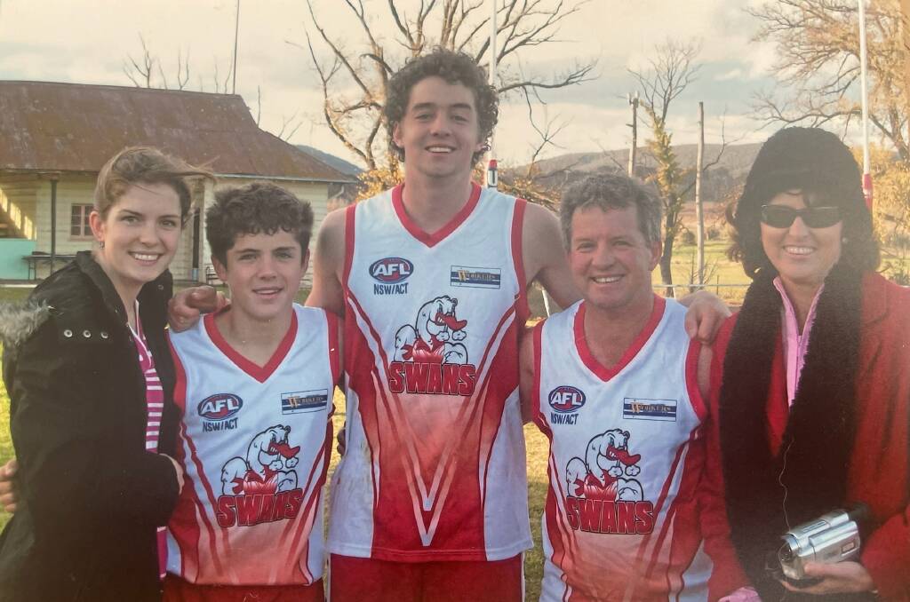 Carlie, James, Brad, Steve and Leanne Armstrong were Goulburn Swans through and through. Picture by Louise Thrower.