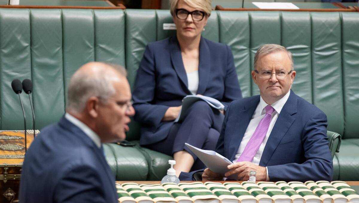 Scott Morrison and Anthony Albanese are both fully vaccinated. Picture: Sitthixay Ditthavong