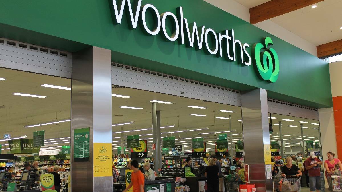Woolworths customers, staff strongly encouraged to wear face masks across NSW