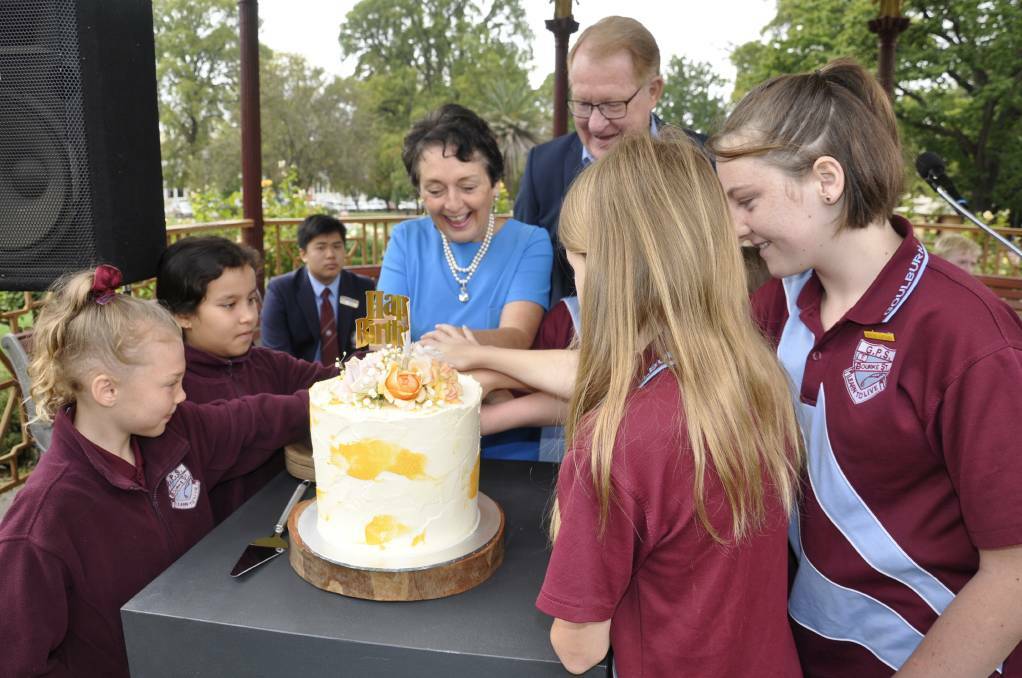 HISTORY: Mayor Bob Kirk cuts the cake with Pru Goward for Goulburn's 156th birthday last year. Photo: Louise Thrower.