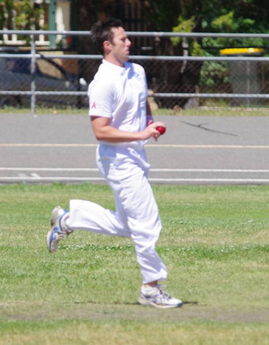 RUN UP: Josh Pender bowling for Hibo Gold One against Goulburn Workers Stags on Seiffert Oval. Photo: Darryl Fernance