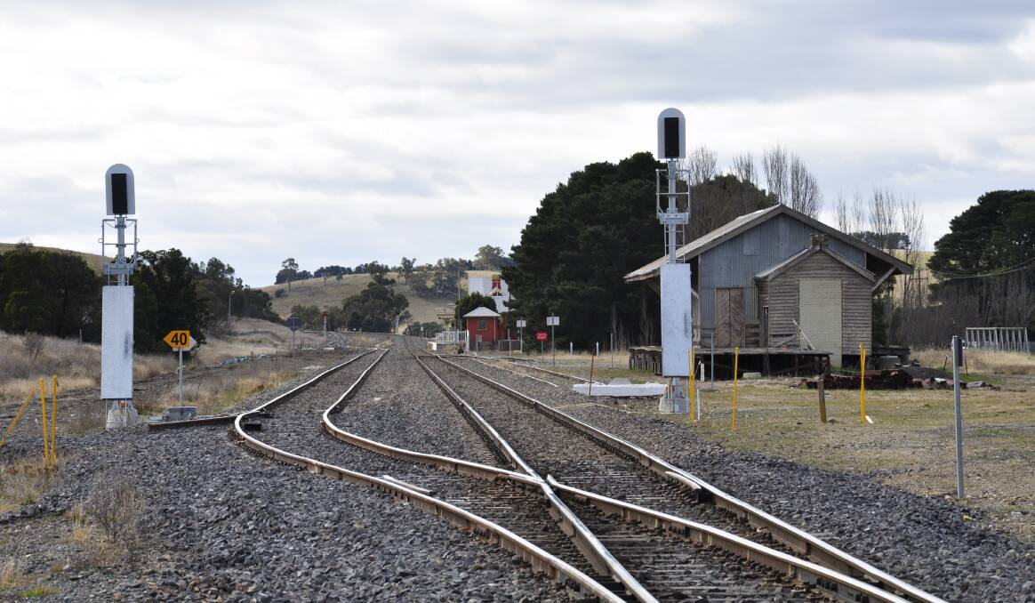 The Tarago rail corridor was found to be contaminated with lead. Transport for NSW knew about the contamination in 2019 but it wasn't reported to the EPA until early 2020. Photo: Louise Thrower.