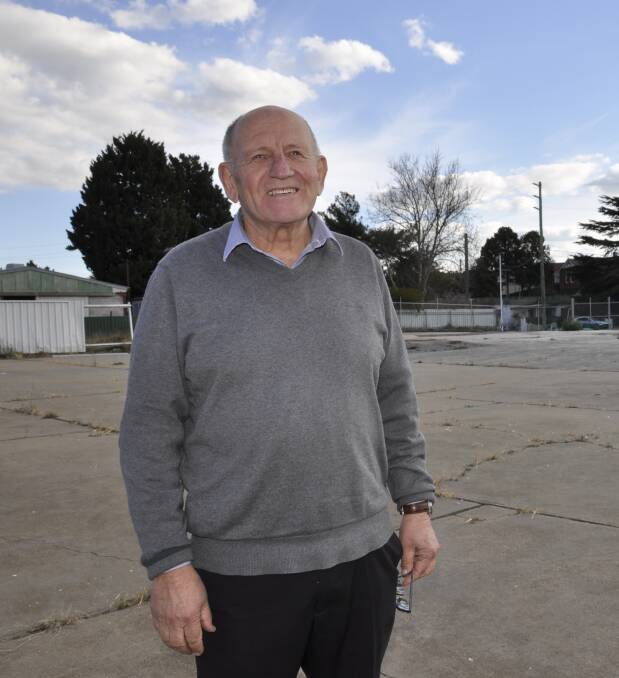  Peter Mylonas has called for greater security in Goulburn's vacant buildings to prevent vandalism. Picture by Louise Thrower. 
