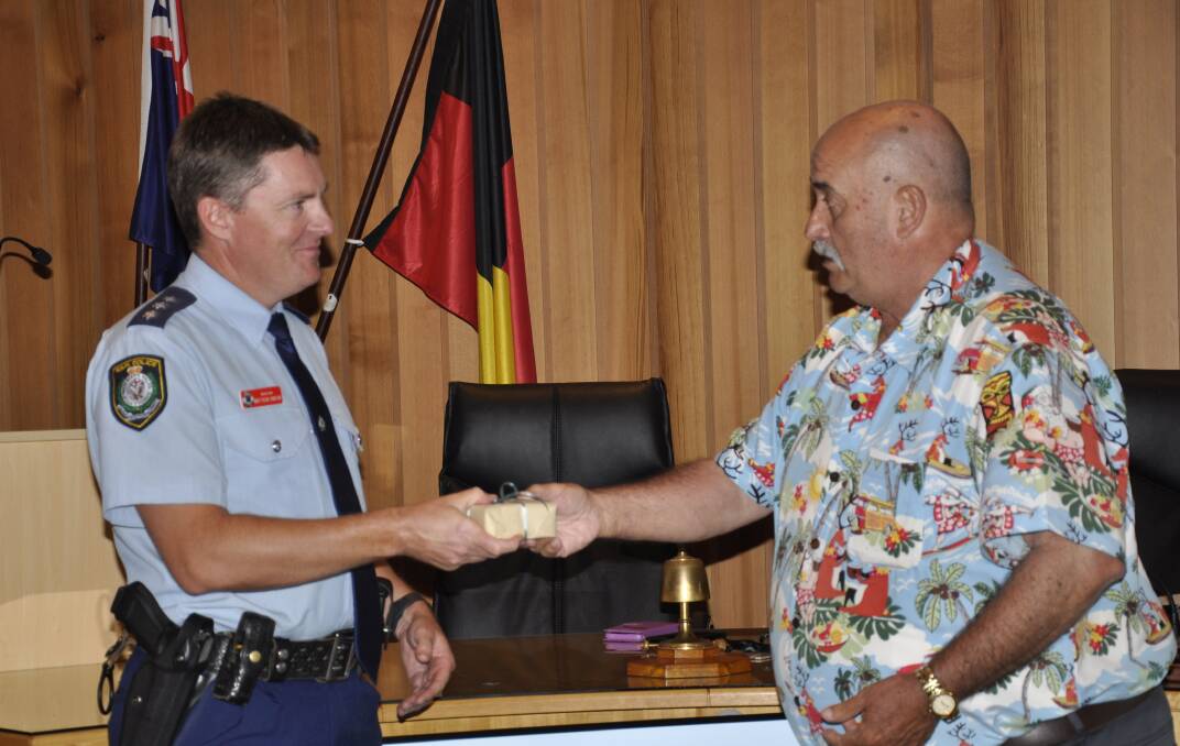 Mayor Peter Walker thanked Inspector Matt Hinton for his contribution to the community. Picture by Louise Thrower.