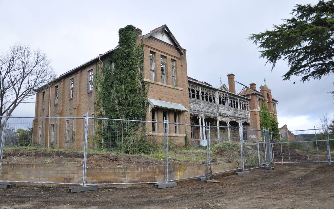Preparations are underway to clear asbestos and demolish the former Saint John's Orphanage in Mundy Street. Photo: Louise Thrower.