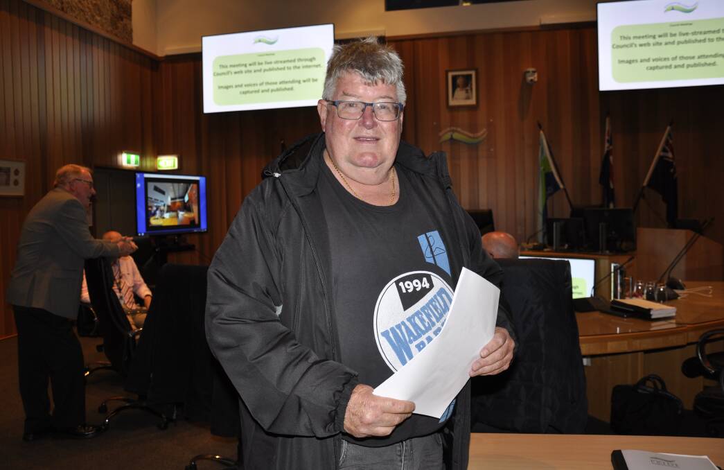Former Goulburn Post photojournalist Darryl Fernance urged councillors to respect the building's history and all those who had served the community within its walls. Photo: Louise Thrower.