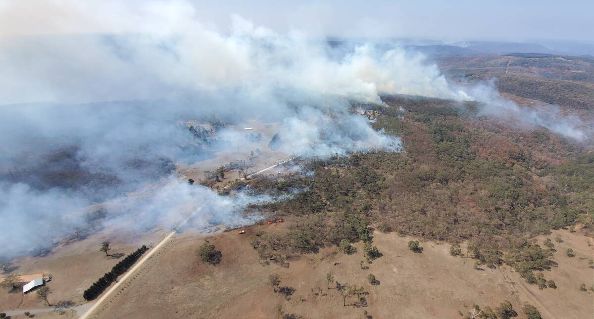 The view over the Tallong area showing the Currowan fire. Photo courtesy RFS.
