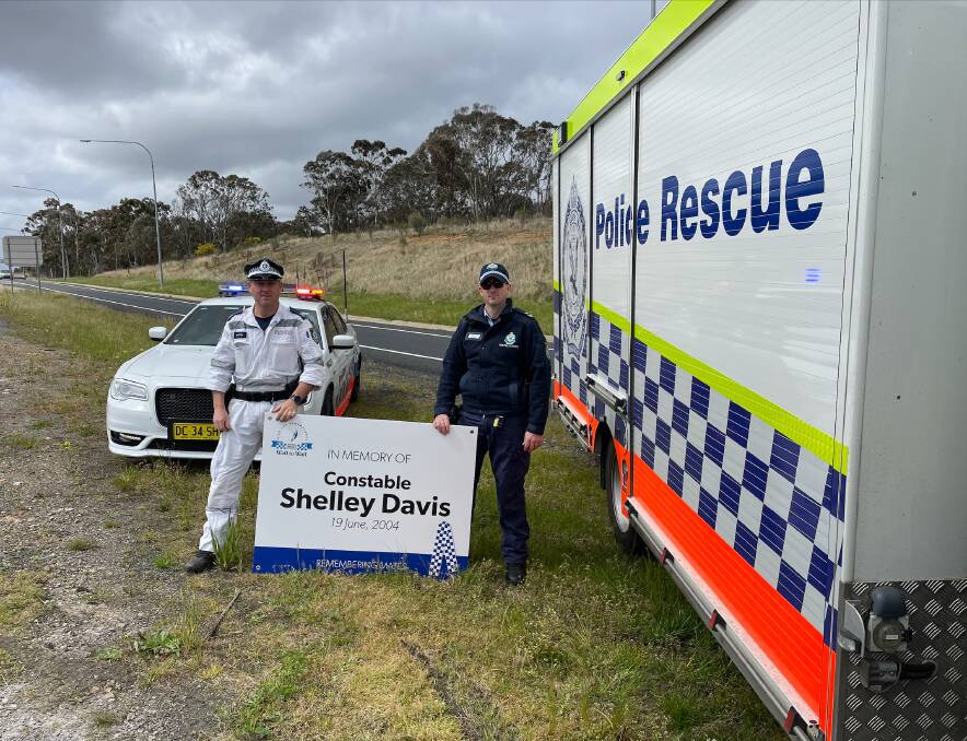 Goulburn-based police officers remembered Constable Shelley Davis, who died in 2004. Riders in the Wall to Wall remembrance ride slowed in her honour. Picture by Daniel Strickland.