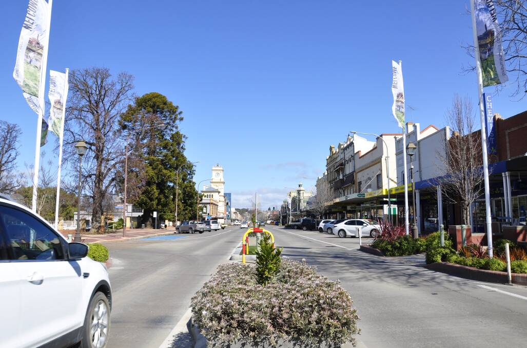 SLOWING DOWN: The council is seeking feedback on whether a 40km/h speed limit should apply in Auburn Street. Photo: Louise Thrower.