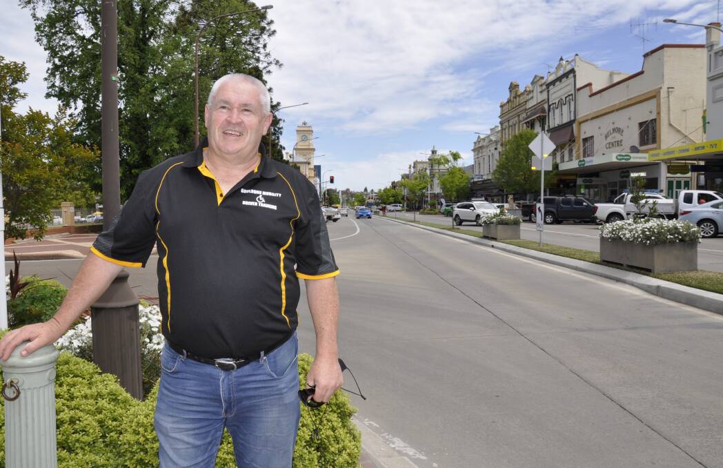 'BROAD OUTLOOK': Goulburn man Steve Ruddell says he will take a holistic view if elected to the council in December. Photo: Louise Thrower.