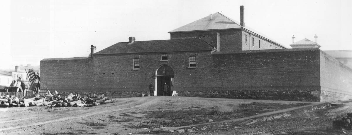 The old Goulburn Jail. The Post Office's tower is visible in the background. Photo courtesy Goulburn and District Historical Society.