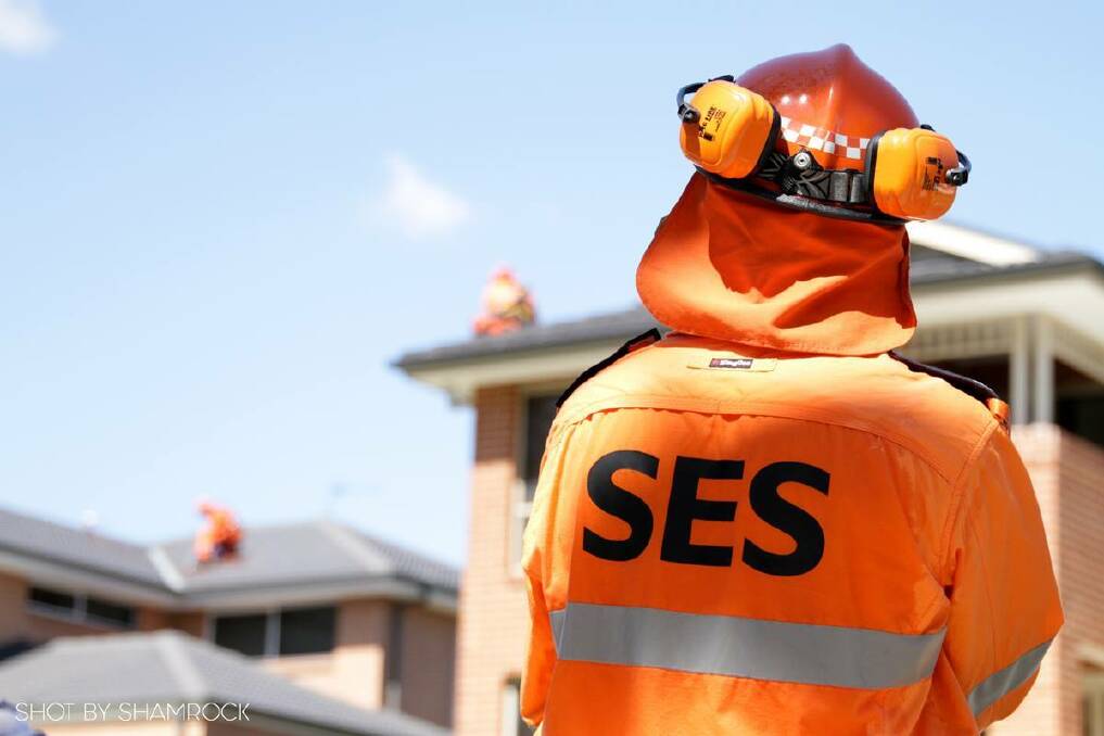 Southern Tablelands SES crews have been kept busy with strong winds battering Goulburn and district. 