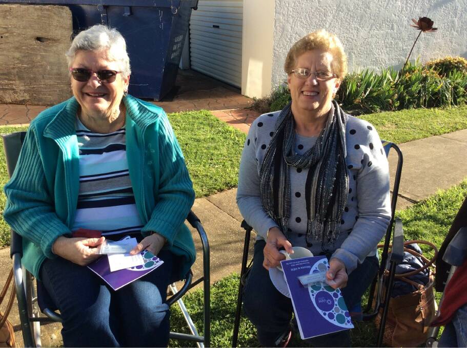 HAPPY CAMPERS: Goulburn Evening VIEW Club members Rhonda and Annette Cave enjoyed an afternoon in the garden. Photo supplied.