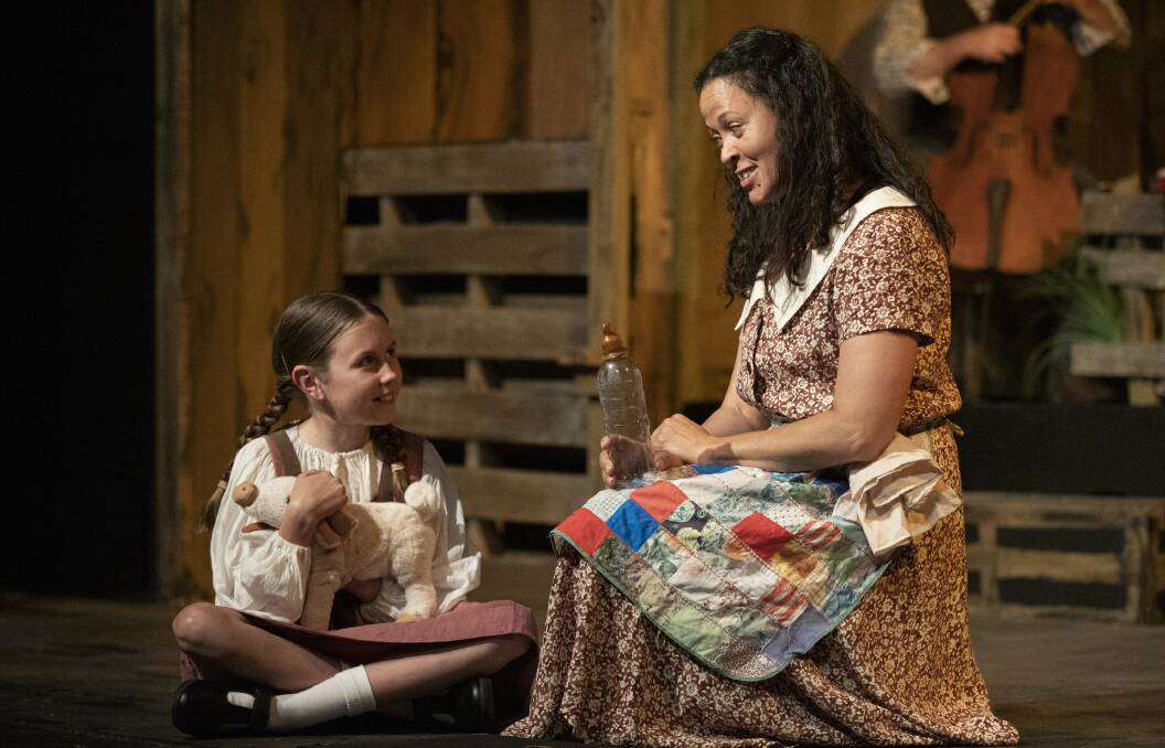 Mari McKellar as Fern and Amarilis Amaro as Martha Arable. Picture by Peter Oliver Imagery.