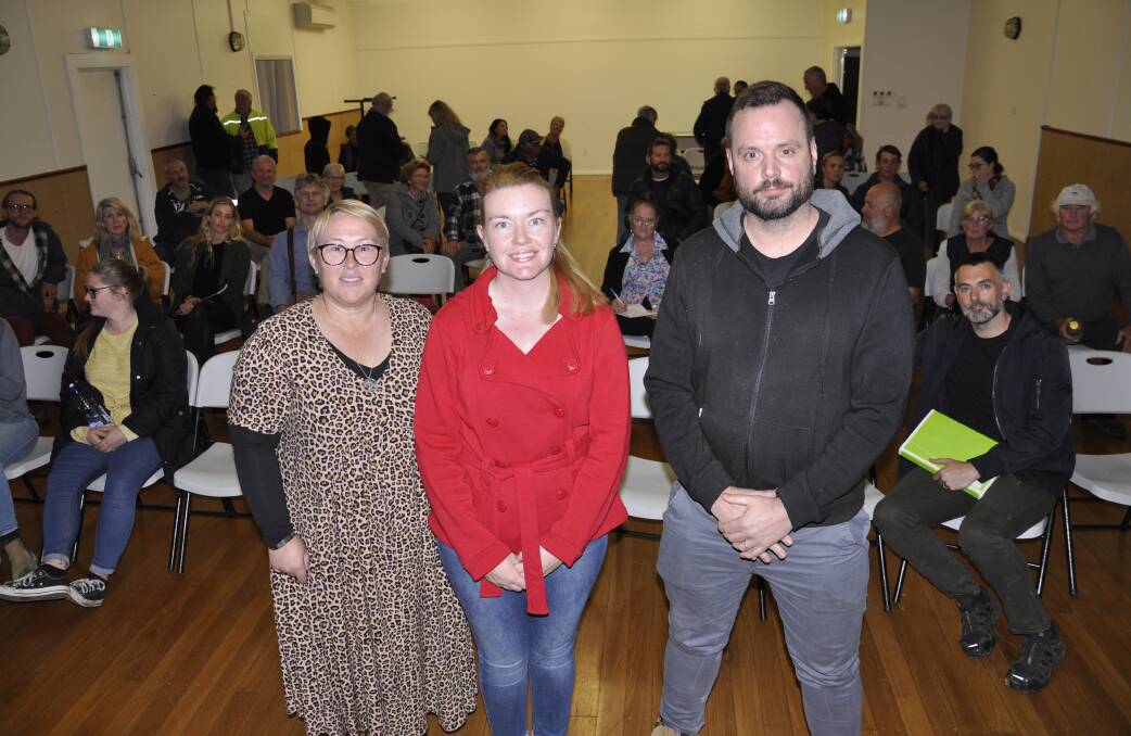 Jerrara Action Group members Leisha Cox-Barlow, Tenielle Bartley and Karl Johnson coordinated several community meetings about Jerrara Power's waste to energy plant, including this one at Marulan in May. Photo: Louise Thrower.