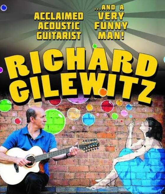 Finger picking guitarist Richard Gilewitz playing at the Goulburn Club