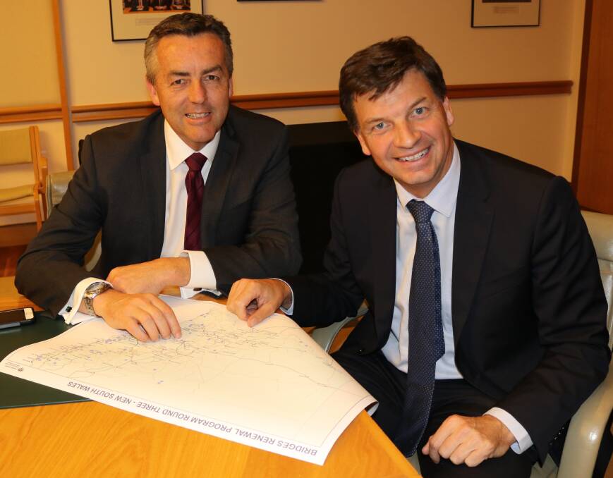 INVESTMENT: Minister for Infrastructure and Transport Darren Chester and Member for Hume Angus Taylor discussing the successful Hume projects announced under Round 3 of the Coalition’s Bridges Renewal Program.