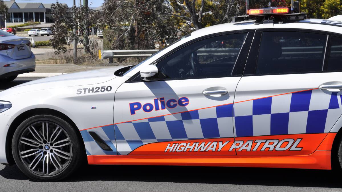 Police arrest men for dangerous driving and drug offences near Goulburn