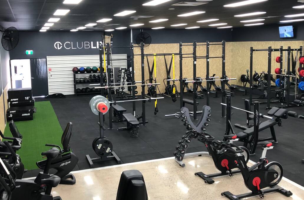 Club Lime’s gyms are staffed during the day, the full-service gyms offer you a convenient schedule of fitness classes to participate in, and the facilities are available to members 24/7.