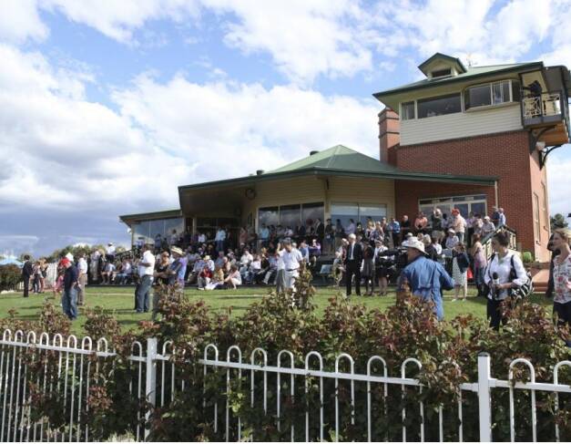 Goulburn's biggest day of racing, the Best Western Plus Goulburn Cup, is a fun day out with live racing, live entertainment, fantastic fashions and kids activities.
