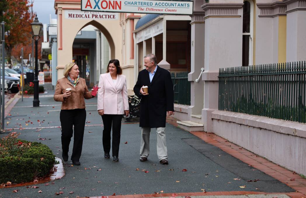 Yass Valley mayor Rowena Abbey shows Kristy McBain, Labor candidate for Eden Monaro, and Opposition Leader Anthony Albanese around the city this morning.