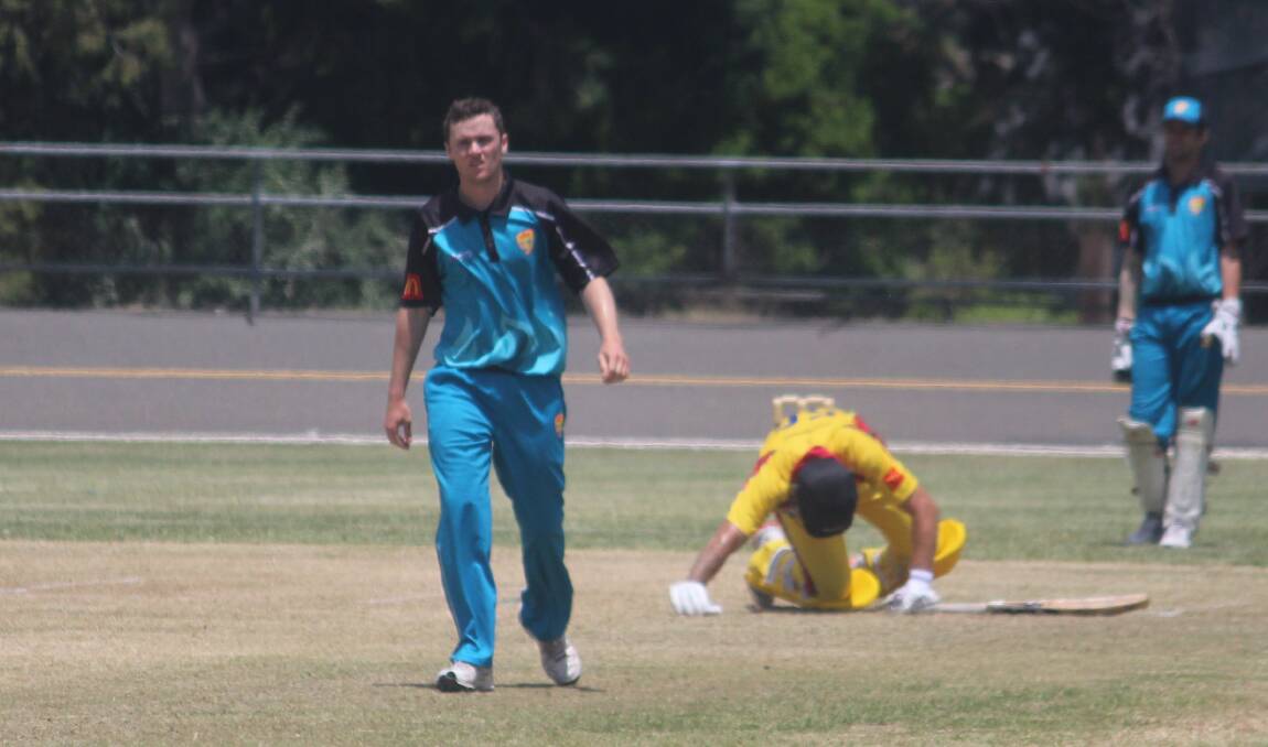 Enforcer: Ollie Anable walks back to his mark after hitting an Illawarra batsman with a bouncer on Saturday. Photo: Zac Lowe.