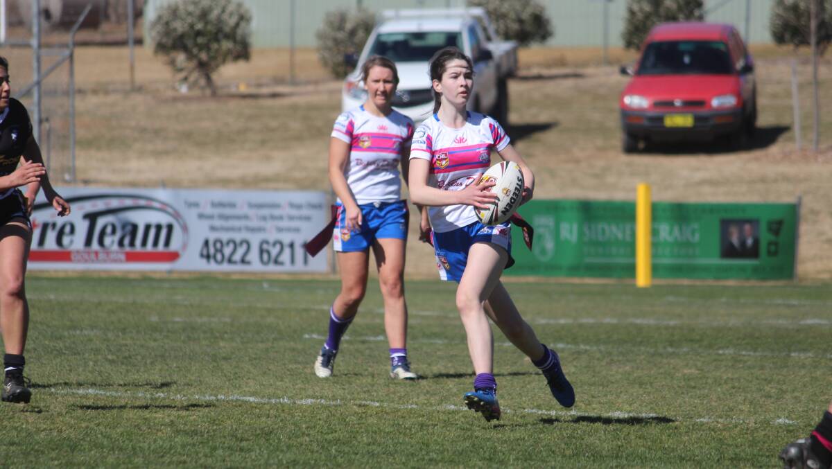 Options: The Goulburn Bulldogs defeated the Yass Magpies in Saturday's League Tag. Photo: Zac Lowe. 
