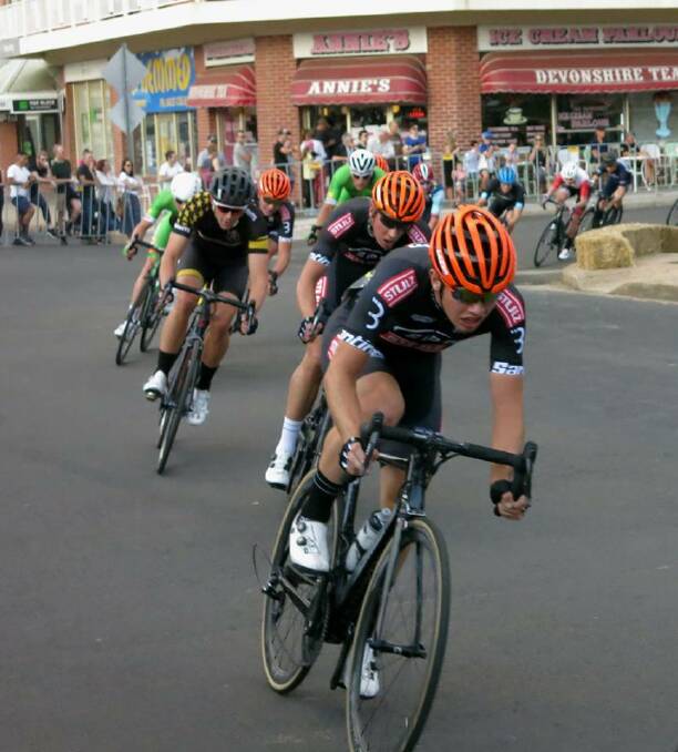 Almost there: Near the end of the Blayney to Bathurst race, which was convoluted by some confusion among officials. Photo: Goulburn Cycle Club. 